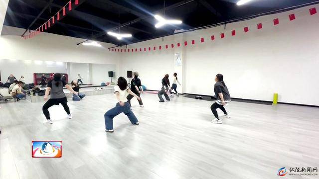 健身直播间跑出“汗水经济” 线上健身热潮催生健康消费“新蓝海”