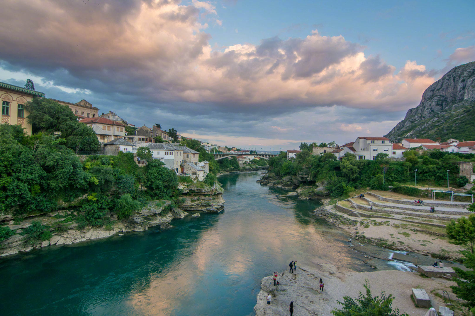 波黑联邦养老金上调4.49%