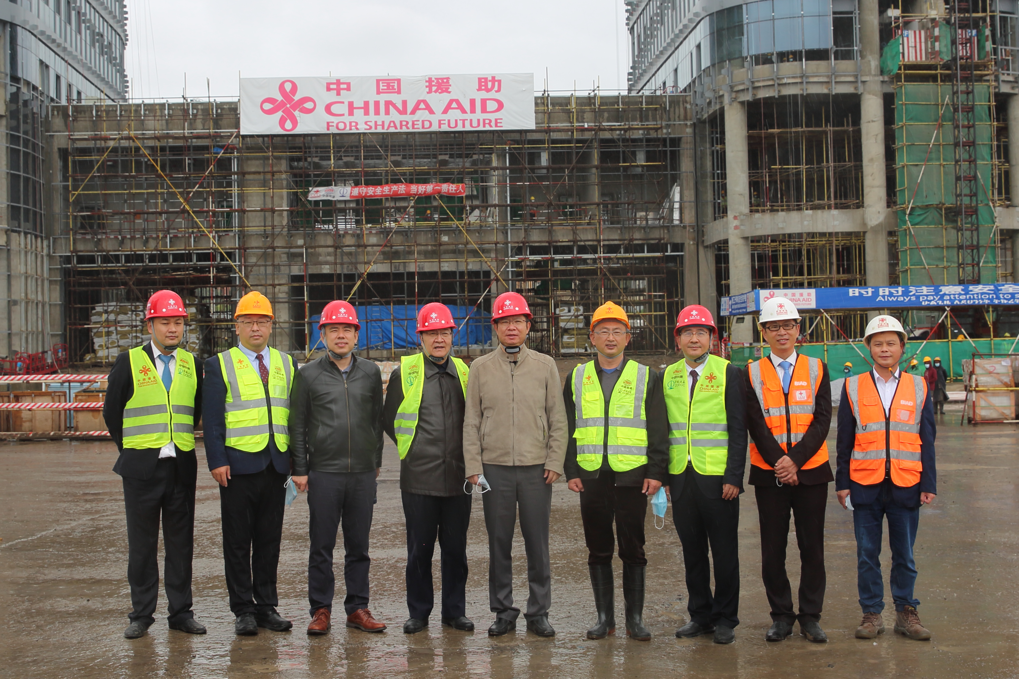 驻非盟使团胡长春大使辞行拜会非盟委员会副主席哈达迪