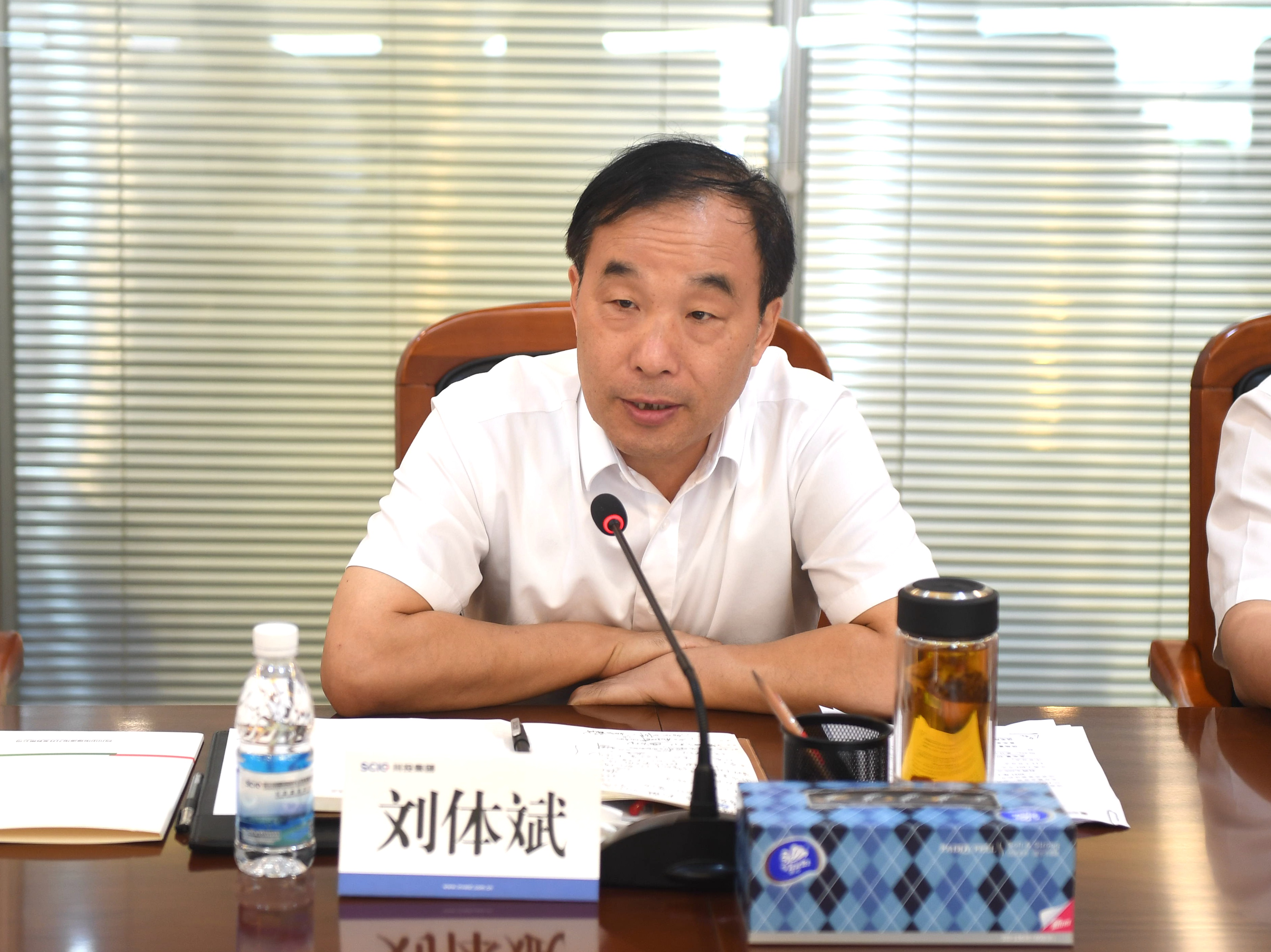 吕瑞浩公参会见中地海外埃塞分公司副总经理尹宇翔