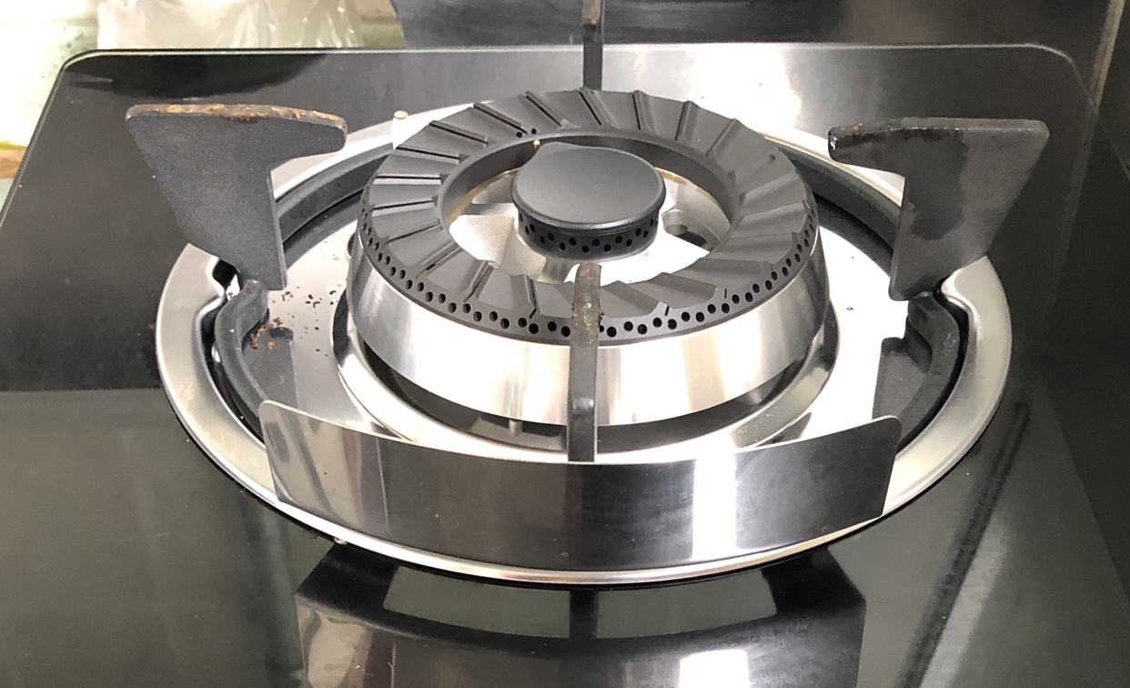 华帝股份获得发明专利授权：“一种应用于烹饪设备的面板开合机构”