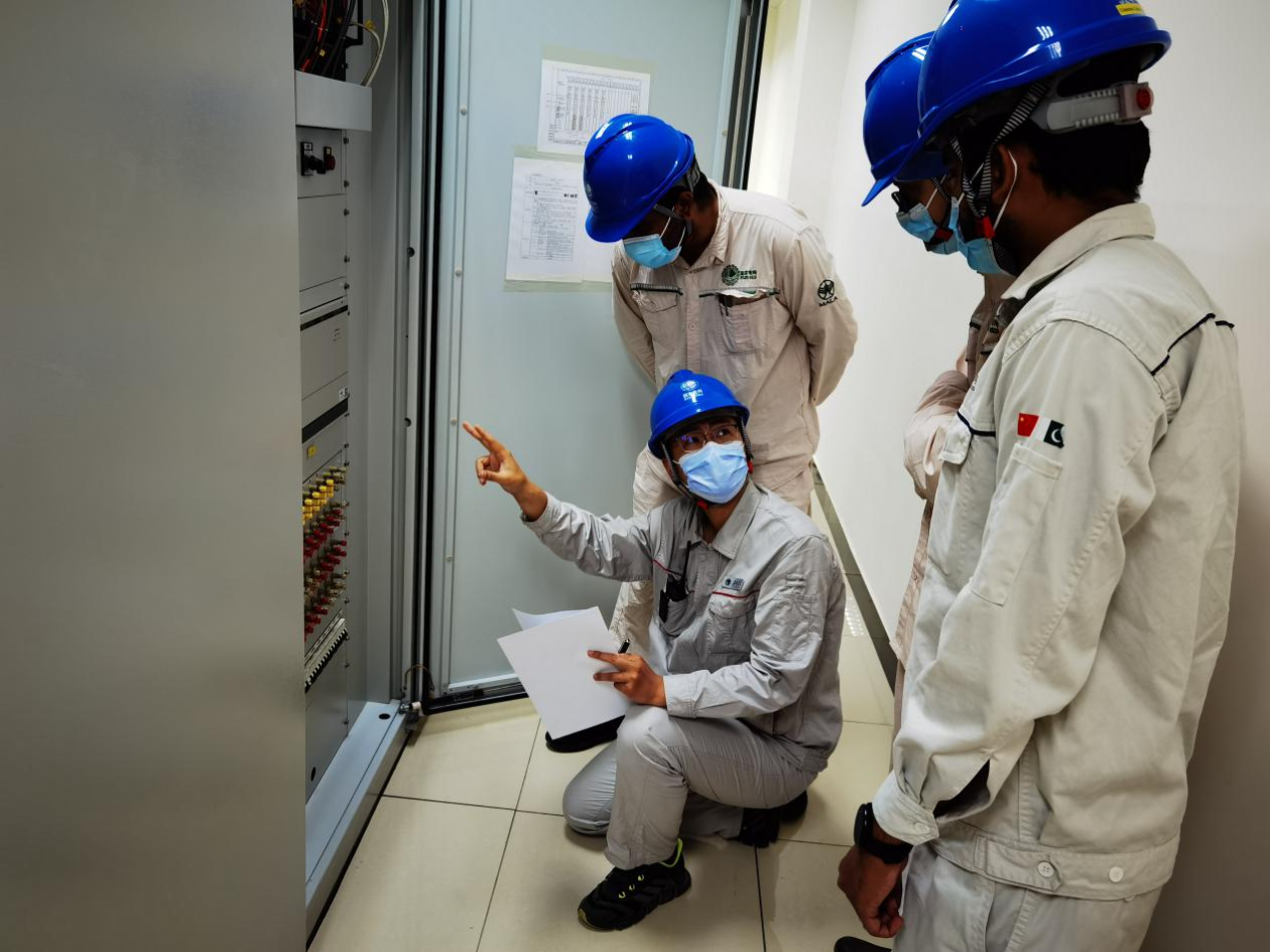 中巴携手共建横穿南美铁路