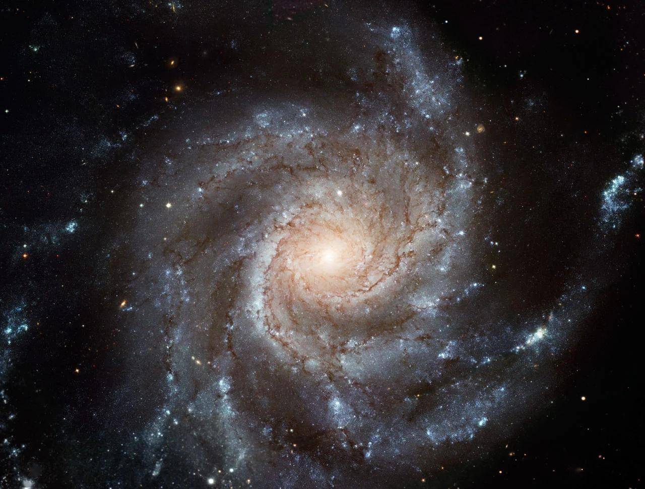 我科学家探索大质量恒星形成之谜获重要进展