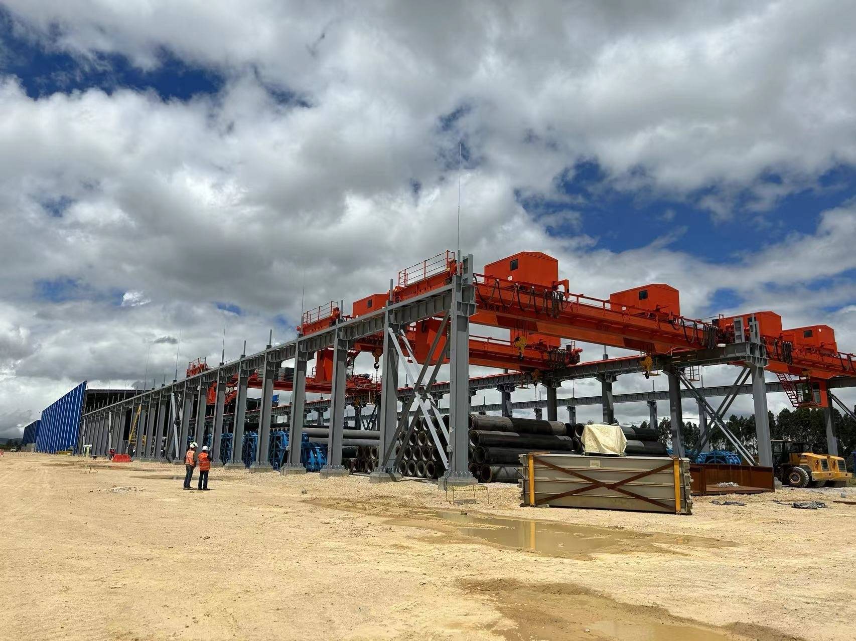 波哥大地铁一号线第二列列车抵达卡塔赫纳