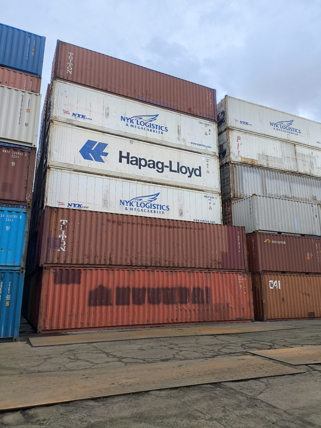 1-9月巴库港集装箱吞吐量7.7万标箱