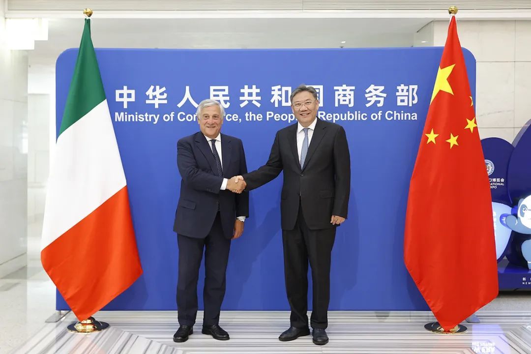 王文涛部长会见加拿大国贸部长西杜