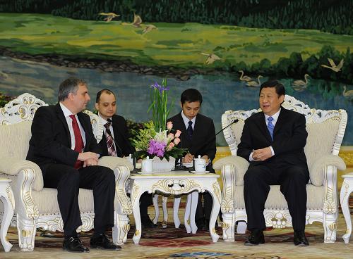 阿联酋副总理会见汇丰控股CEO