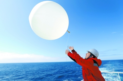 科学与健康丨巡极识冰:“星”“空”联动为“雪龙”兄弟破冰引航