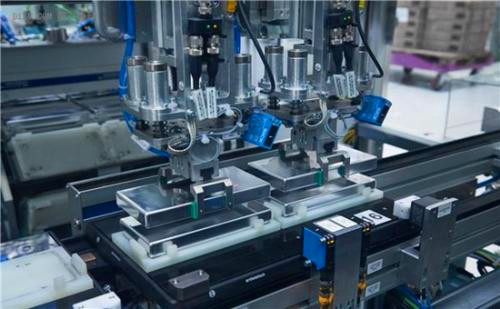 华自科技：锂电生产设备在手订单充足