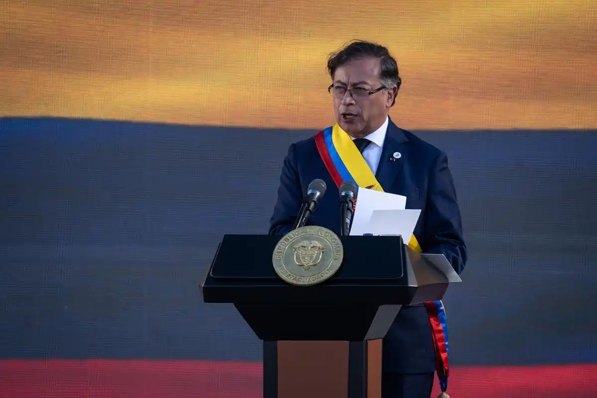 哥伦比亚总统积极评价哥加入亚投行