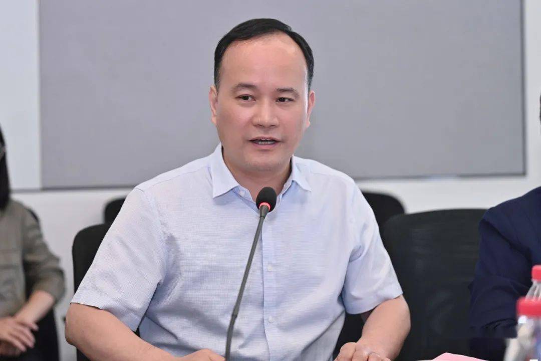 百胜智能聘任贾�龙为董秘：无上市公司董秘工作经验 曾在多家证券公司任职