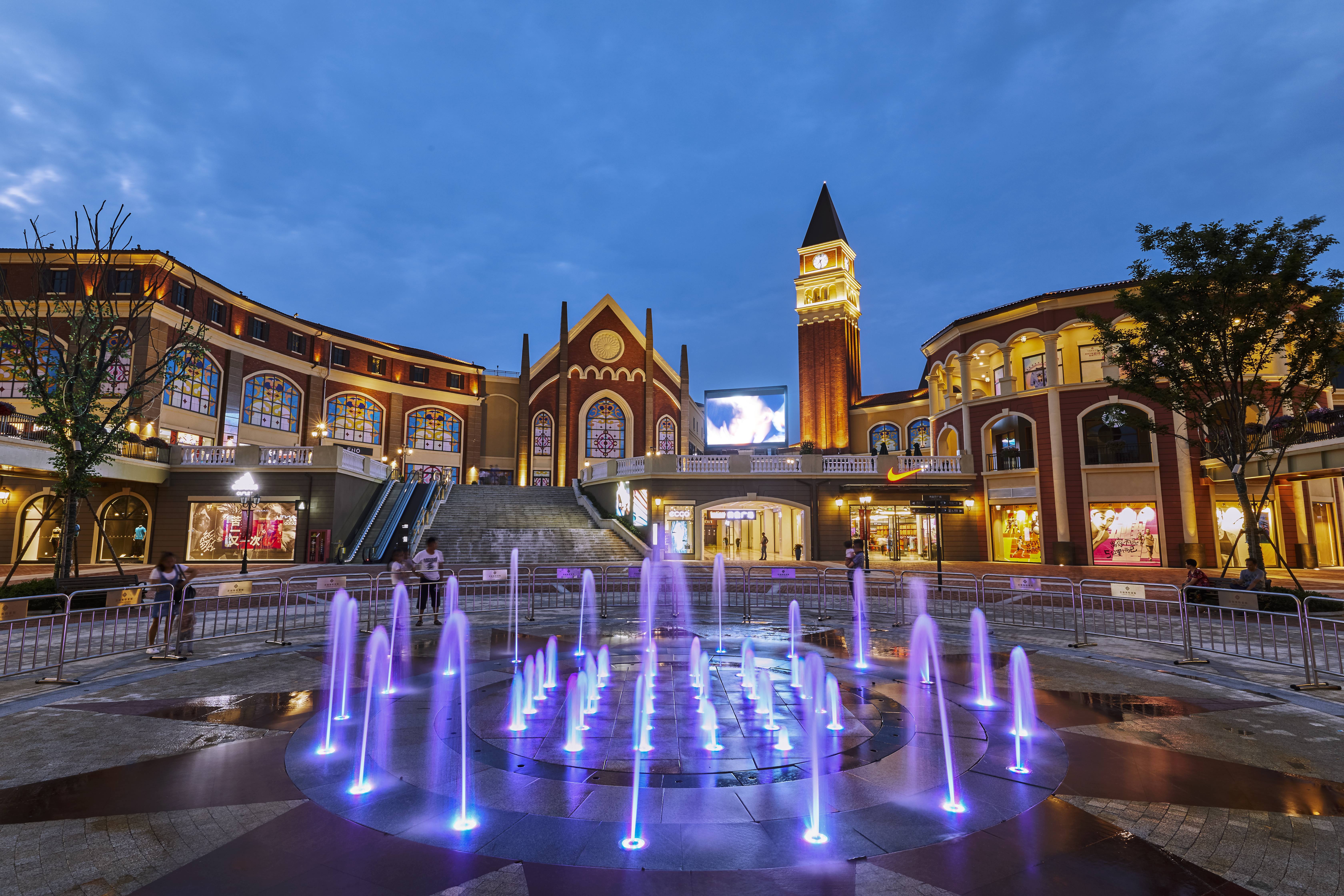 首单消费类机构间REITs落地 引领商业地产“活水”新路径