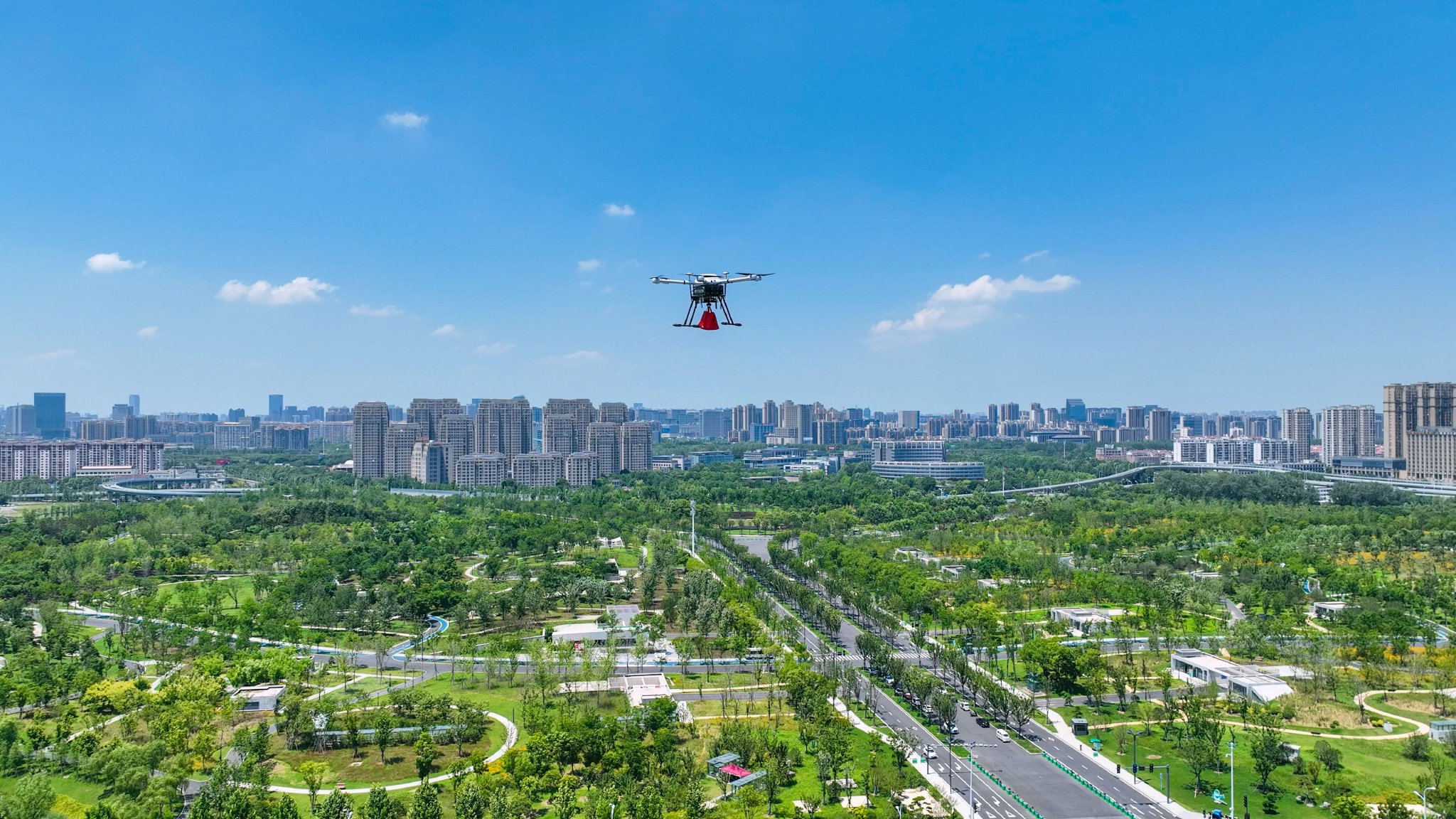 步入实质性开放新阶段 上海首开城市场景低空测试基地