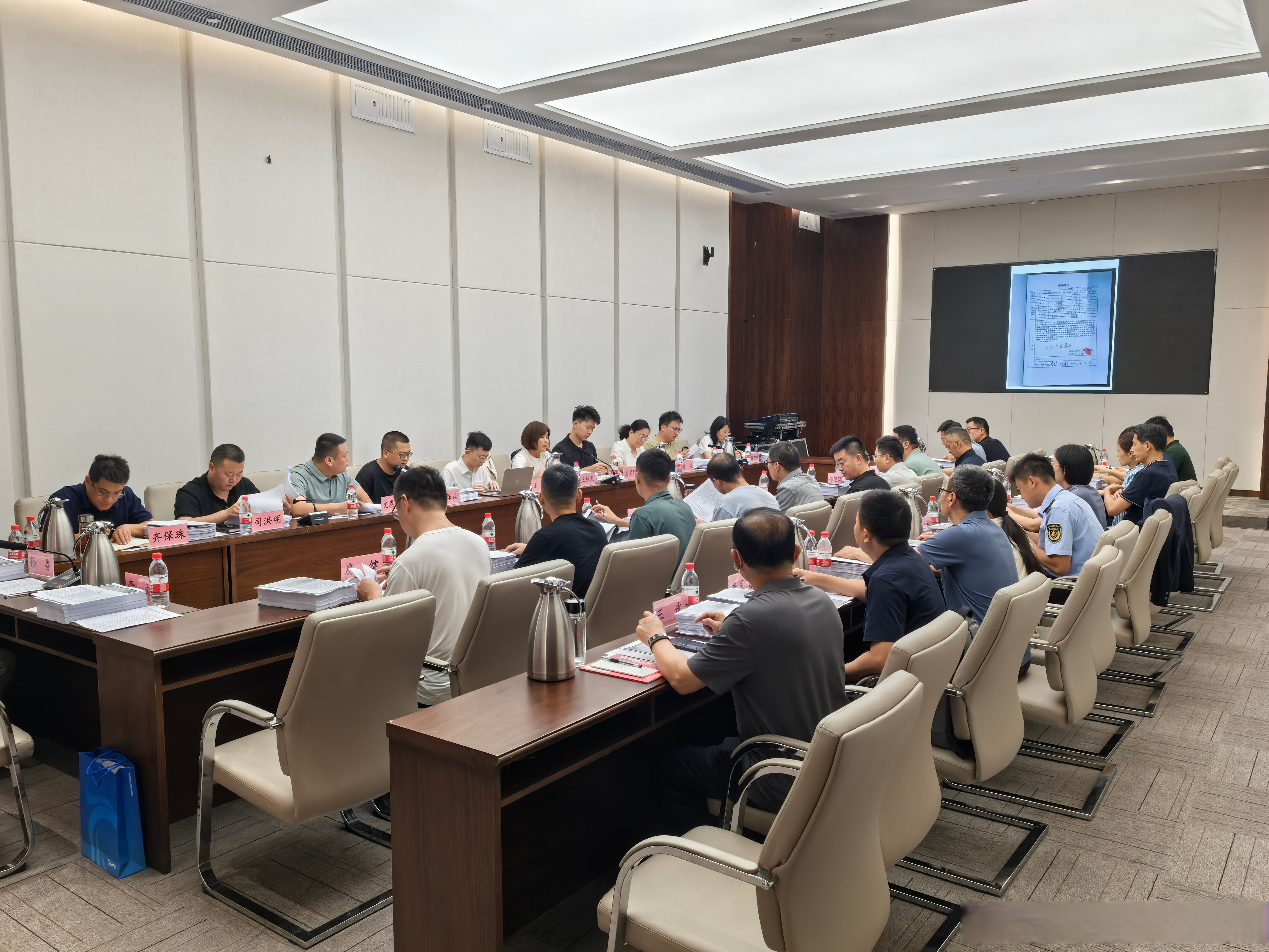 货拉拉发布十项司机权益保障举措:解除行为分与提现关联,让算法和规则更透明