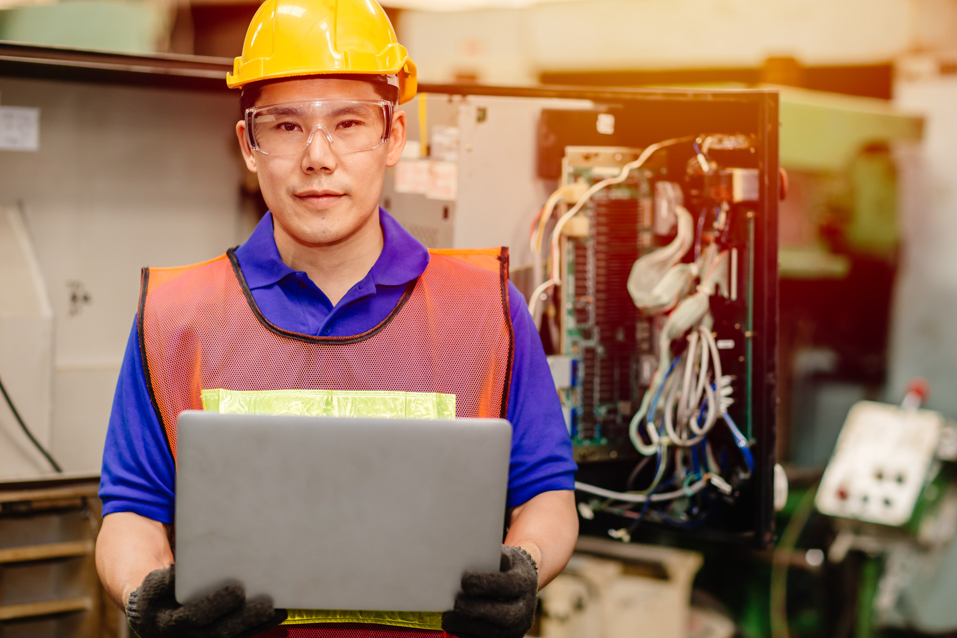 科士达:聚焦技术创新与全球化布局