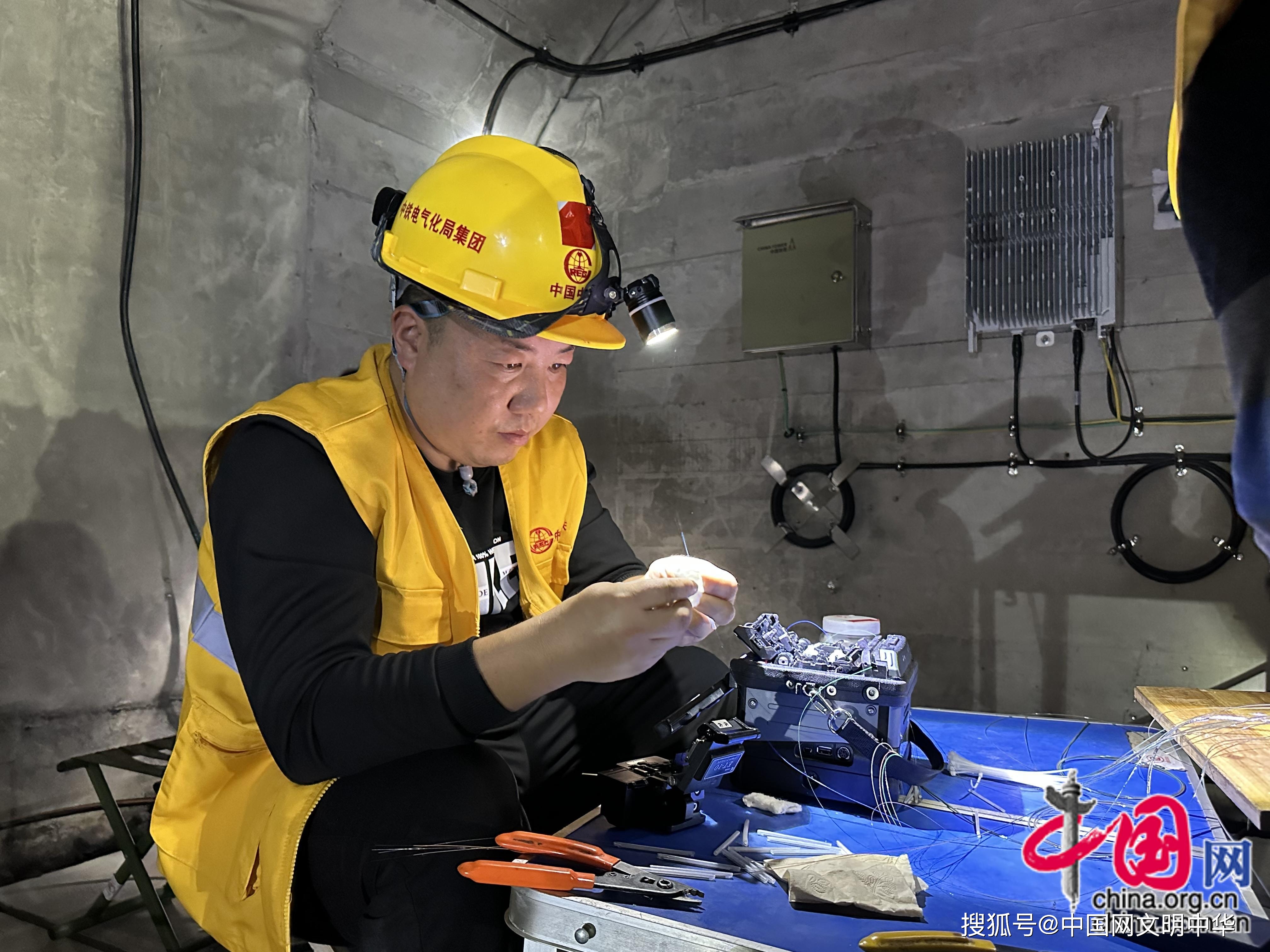 保变电气(600550.SH)：董事长刘淑娟辞职