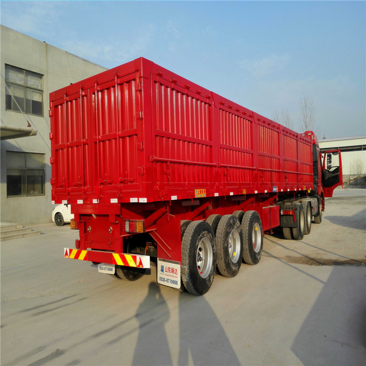 中集集团获得实用新型专利授权：“用于厢门的锁杆结构、仓栅式半挂车的厢门以及半挂车”