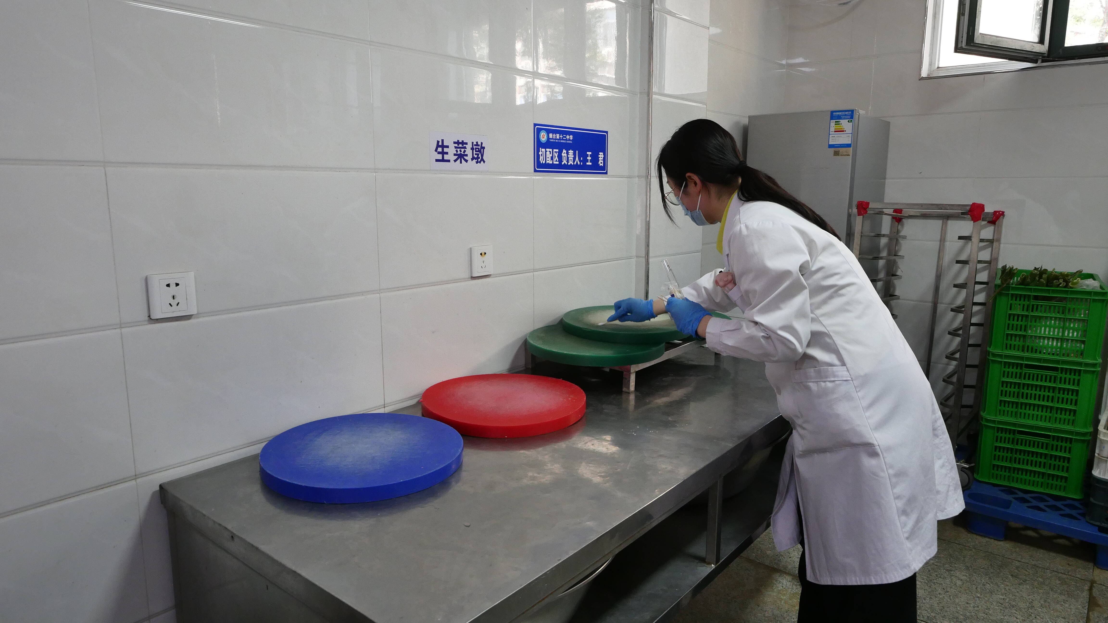 拼多多“春节不打烊”持续保供给，全面提升食品安全保障