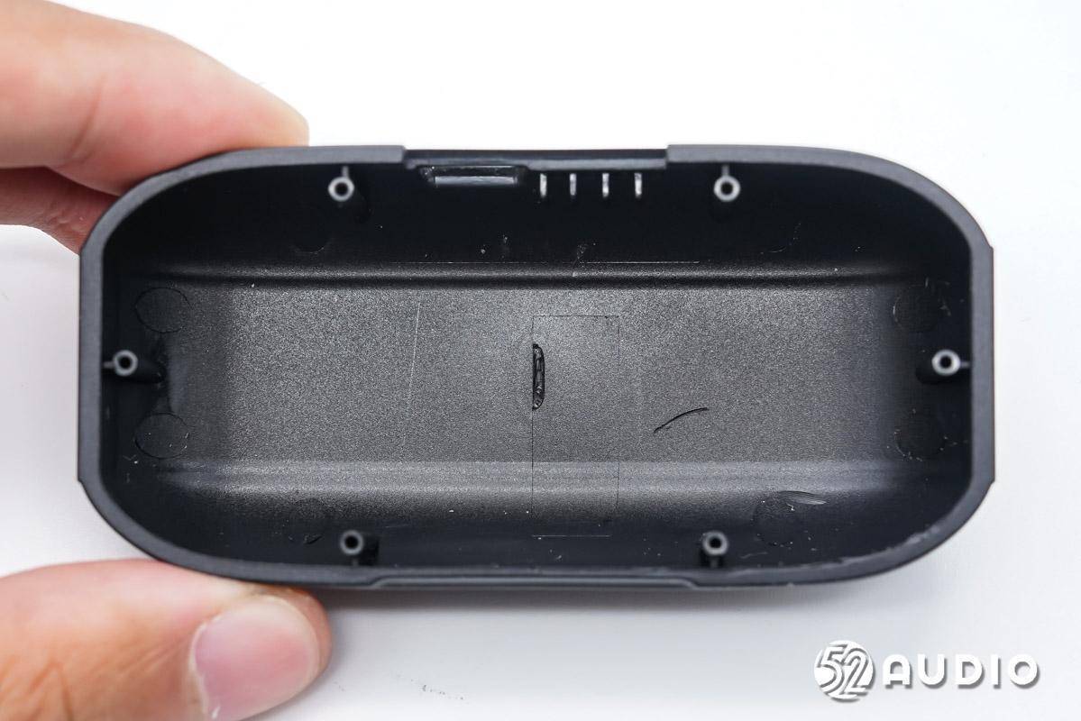 赛迪顾问：从刚性外壳到仿生肌理，春晚人形机器人背后的材料进化