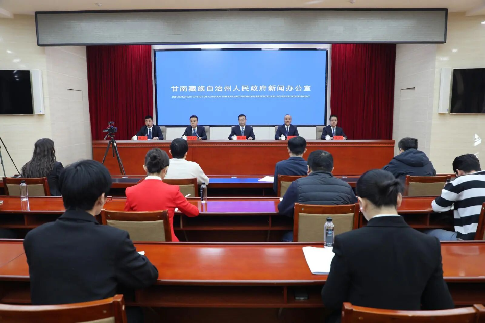 东杰智能:截止2026年2月13日持有公司股份人数为30,950