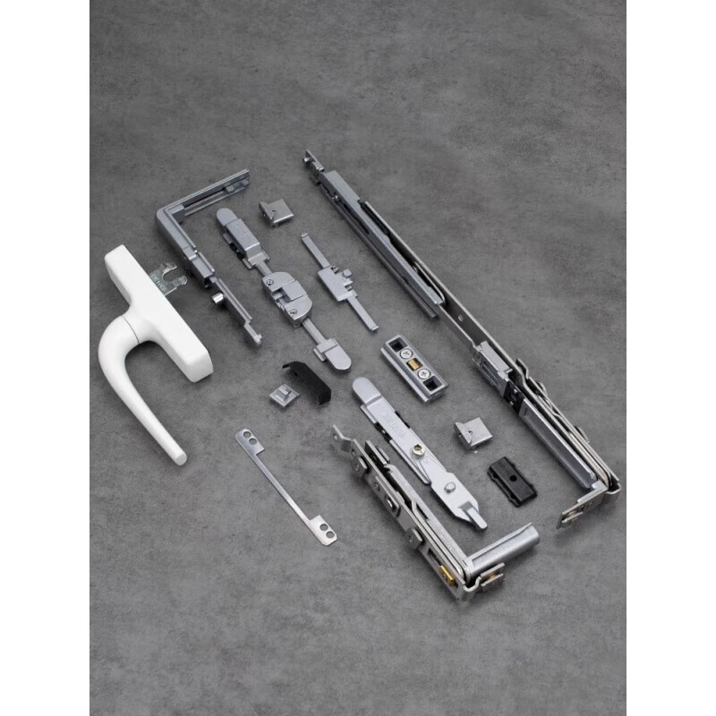 坚朗五金获得实用新型专利授权:“内开内倒上合页”