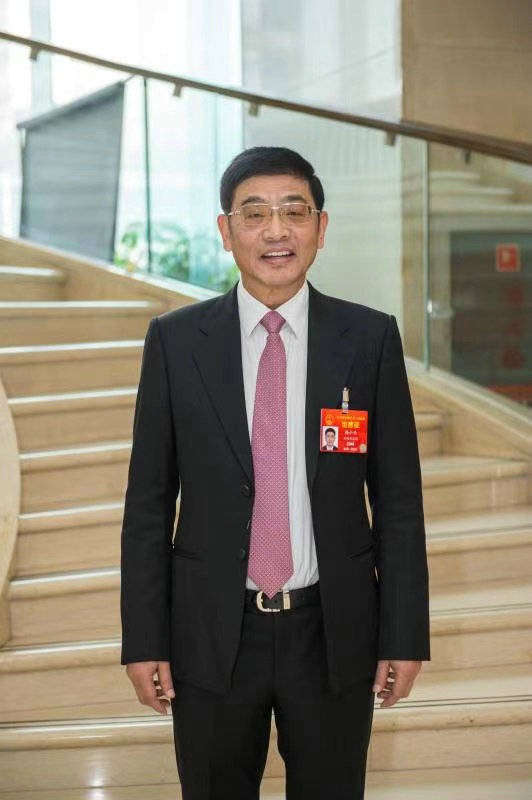 全国人大代表、中国人民银行河南省分行行长王均坦：完善地方隐性债务监督问责制度机制