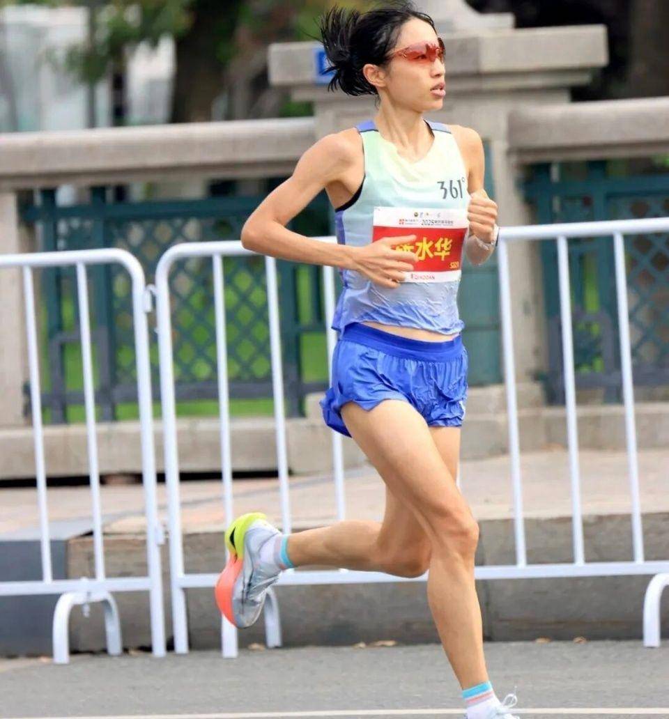 星空有约｜这场“马拉松”很特别 不靠双腿靠双眼