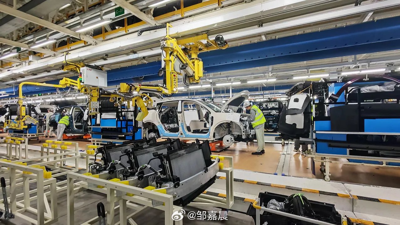 车企为何扎堆进军人形机器人？