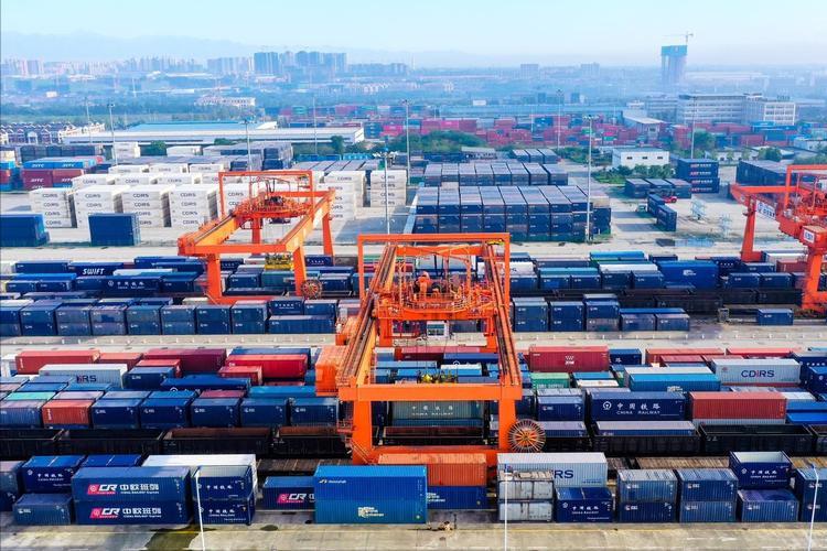 利比里亚总统博阿凯为新标准局总部揭幕，强调质量基础设施对经济发展与出口贸易的关键作用