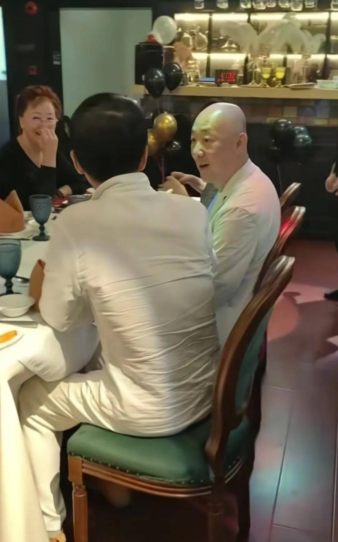 驰诚股份：3月30日至3月31日赵静、时学瑞、李向前、翟硕减持股份合计20.81万股