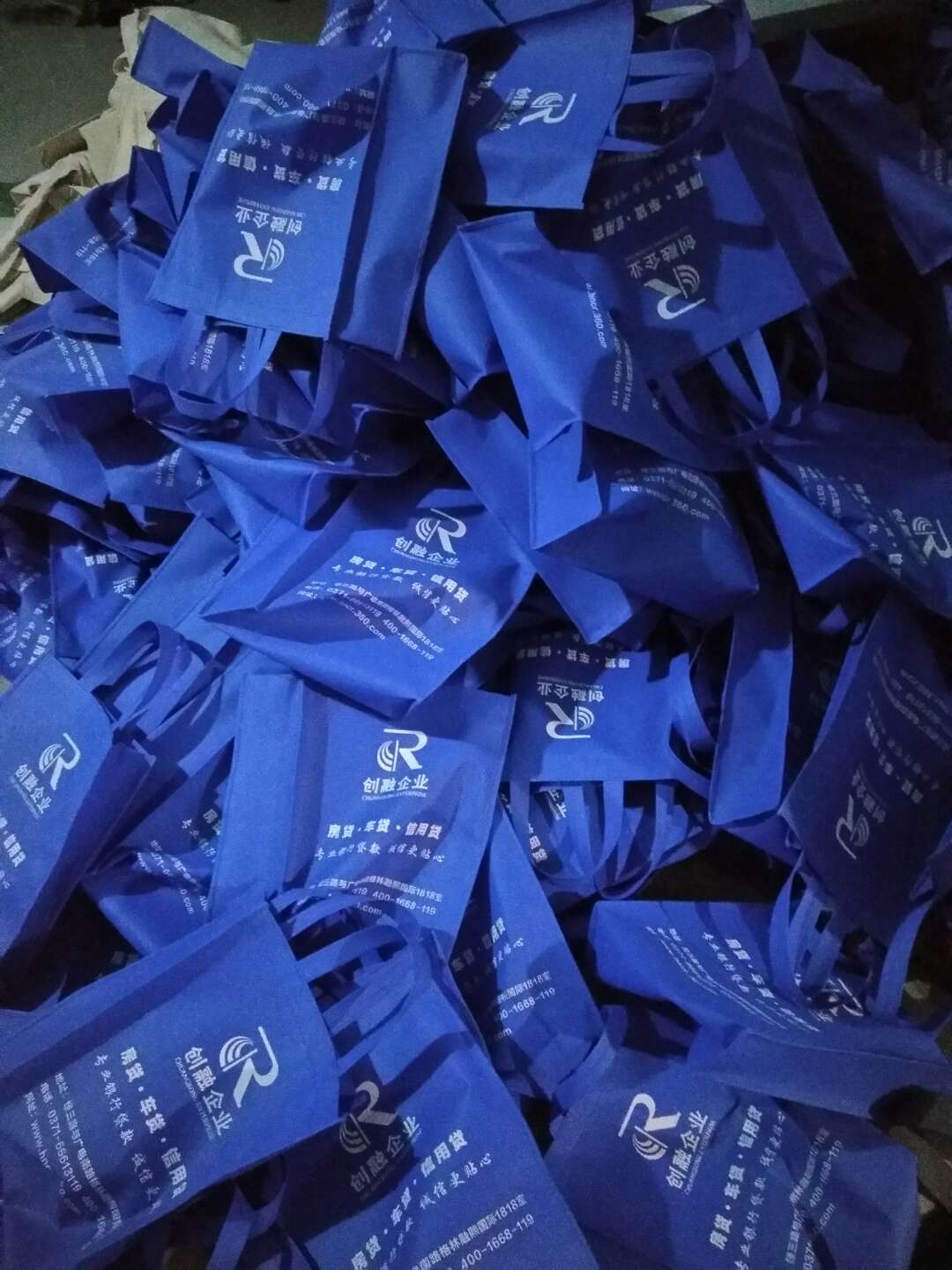 诺邦股份获得发明专利授权：“一种干湿两用无纺材料及其制备方法和应用”