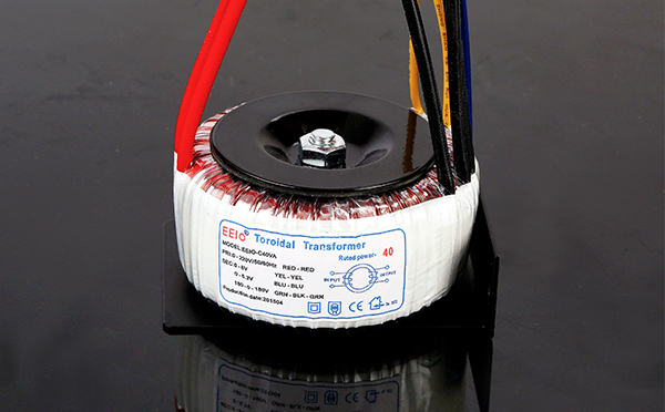 科威尔获得实用新型专利授权：“一种多管并联的散热结构及大功率电源”